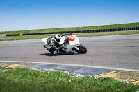 anglesey-no-limits-trackday;anglesey-photographs;anglesey-trackday-photographs;enduro-digital-images;event-digital-images;eventdigitalimages;no-limits-trackdays;peter-wileman-photography;racing-digital-images;trac-mon;trackday-digital-images;trackday-photos;ty-croes